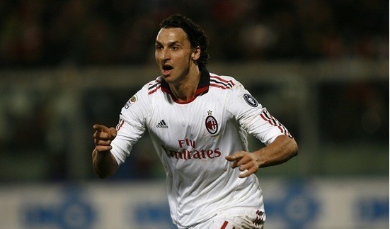 組圖:伊布怒吼霸氣四溢 羅比揮拳向誰示威?