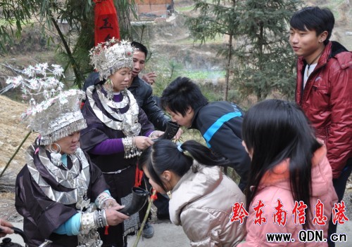 ����չ�R���e�k�@����Ոِ���S����Ⱥ���Ļ�����