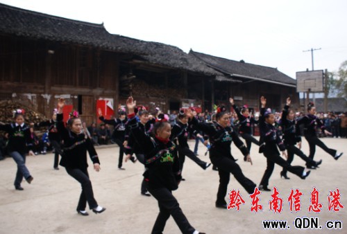 ȫ�������R��� ���Ӱ�Ӣ�����\�����R�´�