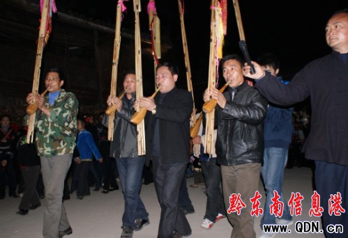 ȫ�������R��� ���Ӱ�Ӣ�����\�����R�´�