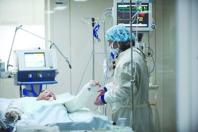 女孩火海救人被毀容續(xù):十指可能全被截(圖)