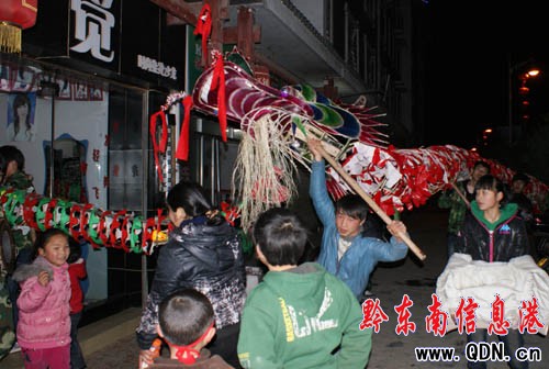 劍河元宵舞龍鬧 舞動苗族文化傳承風