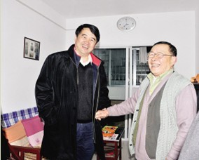 廖少華率隊到州國資委及其監管企業調研(圖)