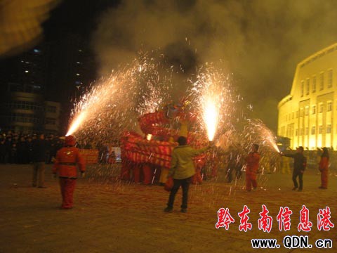 �P�������u���c������Ԫ��֮�����M�D��