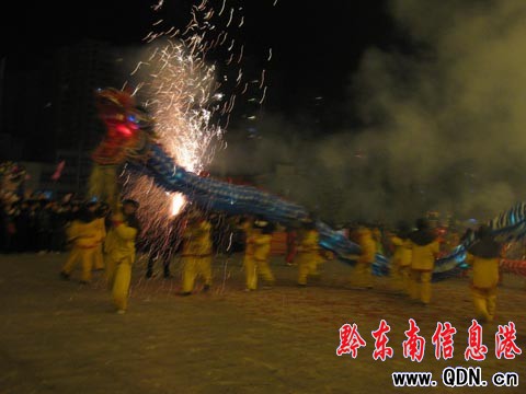 �P�������u���c������Ԫ��֮�����M�D��