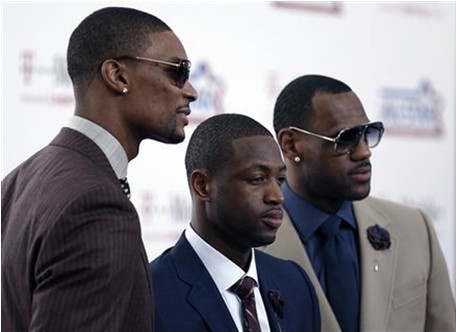 組圖:東西明星走過紅地毯 巨頭并進甜瓜孤單