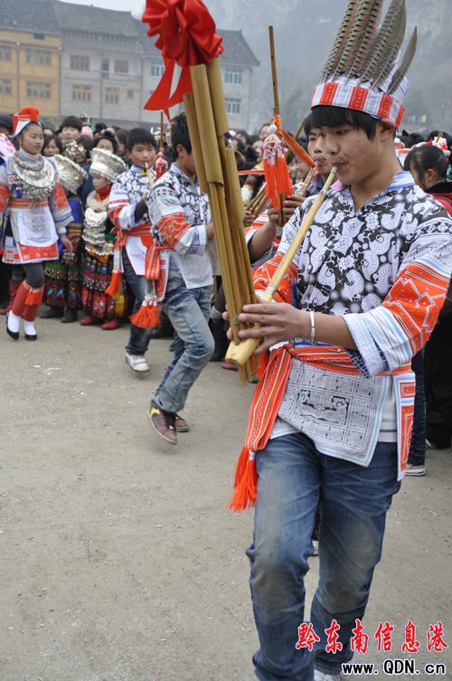 �����J���(du��)�R�۸����� �����J����ӭ��ǰʢ��(hu��)