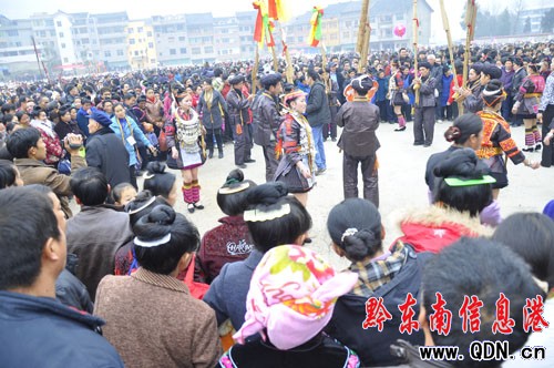 �����J���(du��)�R�۸����� �����J����ӭ��ǰʢ��(hu��)