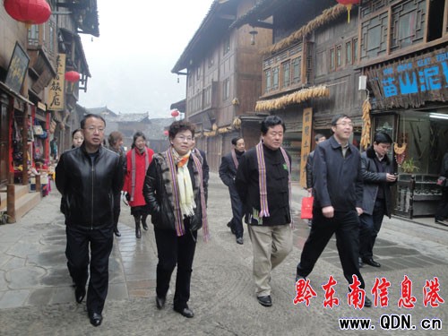 著名音樂家徐沛東一行到西江參觀考察(圖)