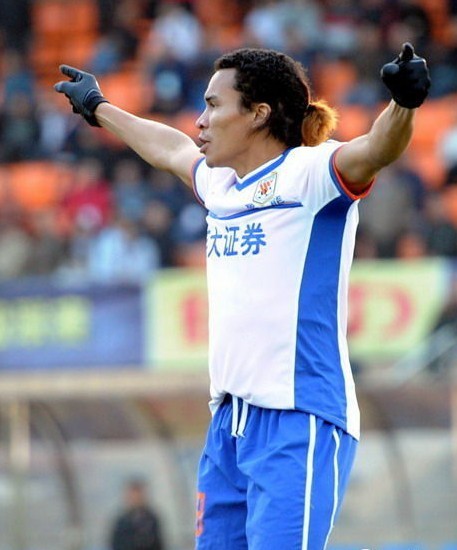 魯能亞冠名單:萊昂落選 韓鵬奧比納領(lǐng)銜前鋒線