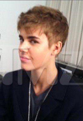 賈斯汀比伯頭發(fā)拍出7000美元 價格仍持續(xù)飆漲中