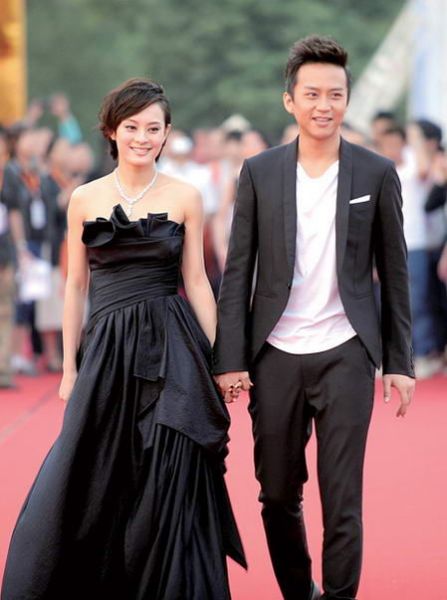 �W�т������O���[�־������ؑ����{��̫��Ц