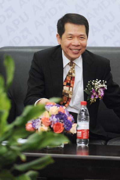 AMD全球高級副總裁、大中華區總裁鄧元鋆 AMD全球高級副總裁、大中華區總裁鄧元鋆