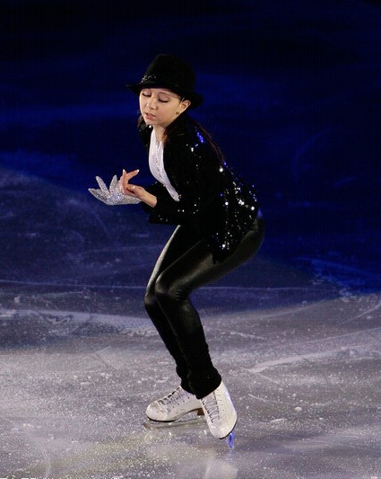 �M�D�����ӻ�������ِ ��Ů�����¾��ܿ��d