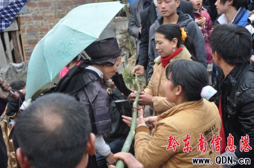 劍河柳富村舉辦二月姊妹節暨錫銹文化節(圖)