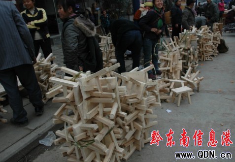 劍河林農利用邊角廢料變廢為寶(圖)