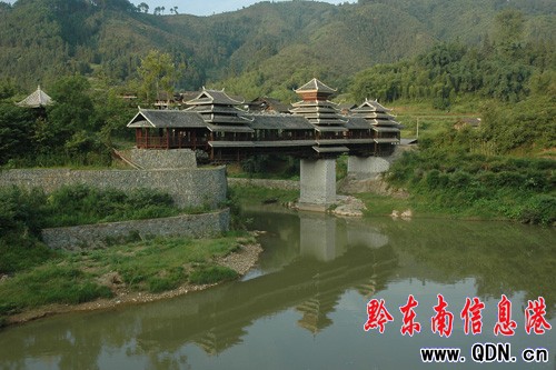 ��ƽ300�������c���δ�կ���йĘǻ��򣨈D��