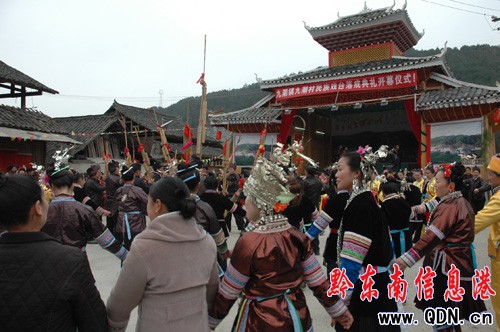 ��ƽ300�������c���δ�կ���йĘǻ��򣨈D��