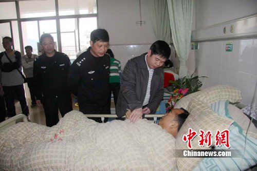 �V���ӳ�һ�����¶����� ����10�൶���D��