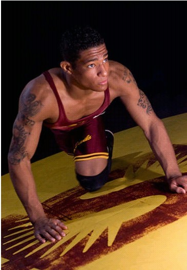 組圖:摔跤場奇跡 獨腿少年36戰全勝稱霸美國