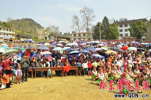 ʩ���h�e�а���ڶ��ÿ̵��Ļ����߶����J�ϕ�