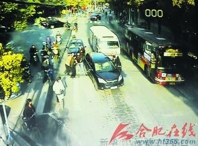 ������������ʬ ָ�J(r��n)�F(xi��n)���r(sh��)�控΢Ц(�D)