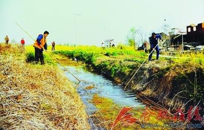 ������������ʬ ָ�J(r��n)�F(xi��n)���r(sh��)�控΢Ц(�D)