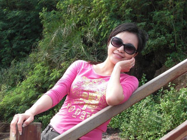 歌手婧妍黔東南綻放的東方茉莉花(圖)