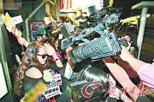 ��˪˪�ߺ����ַ� �Qδ�������J�����f��