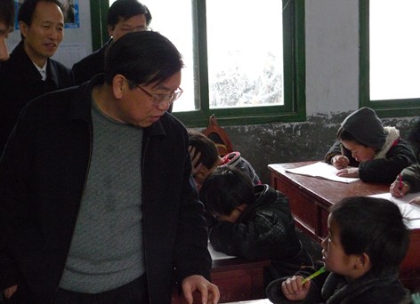 ���˴�ί��(hu��)�����_����(qu��n)�����_(t��i)���όm�l(xi��ng)�{(di��o)��