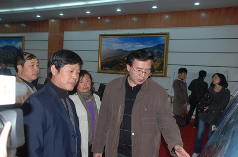 ���w�S���L�����ӿh�ϼ���{�У��M�D��