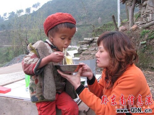 大愛無私:一個(gè)棄嬰的故事(組圖)