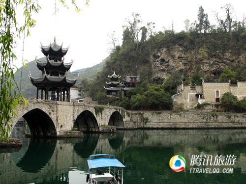 ���߹ų���h �w�e�ӡ�ɽ�ｭ�ϡ����D��