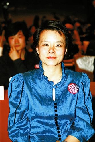 龔琳娜公開情書:有了愛 什么都有了(圖)