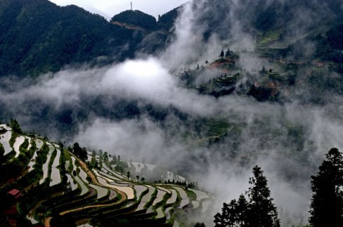 ���lˮ�ﴺɫ���ˣ��D��