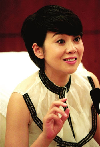 �Z��Մ�x�飺�옷�挦���� ��Ů���Ҹ�������ȥ