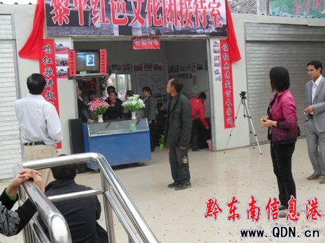 ��ƽ�tɫ�Ļ��F�Ӵ��Ғ��ƣ��D��