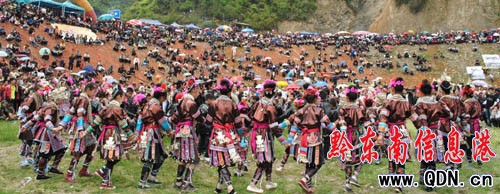 �ߣ�һ��ȥ��ƽ���l(xi��ng)��ˤ�ӣ����M�D��