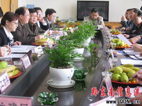 �������F�ݡ��{�в��LС�M����������Մ���D��