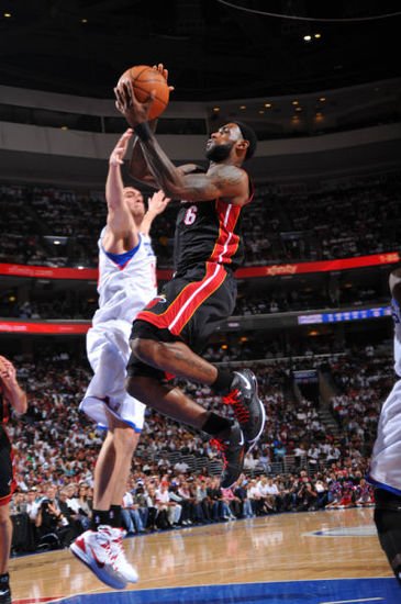 �����^75���f��32+10+8 �����76�˿��ȷ�3-0