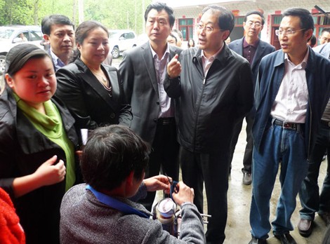 副省長辛維光到麻江調(diào)研(圖)