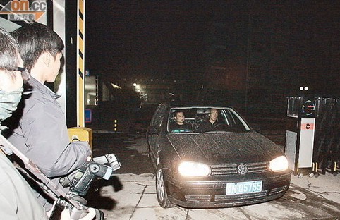 莫少聰聲東擊西黑夜獲釋 明日極速復工(圖)