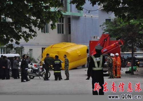 嫌犯砍下妻子頭顱 警方果斷開槍擊斃