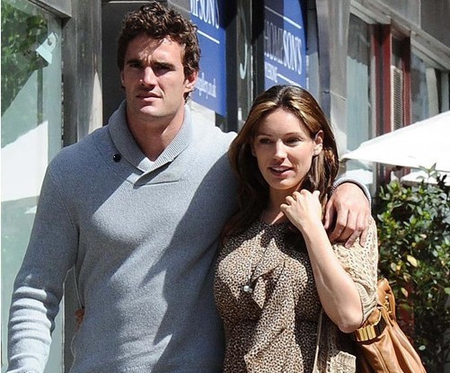 Ӣ��Ů���������ͻȻ���a(ch��n) ̫�����ᄱ�����