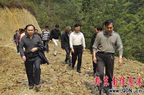 ʡ��ί���΅�܊һ�е���ɽ�����{(di��o)�У��D��