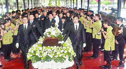 �_(t��i)�ĺ���ǰ�������� �RӢ��ٛ(z��ng)��(li��n)�ձ��ڵ�����(�D)