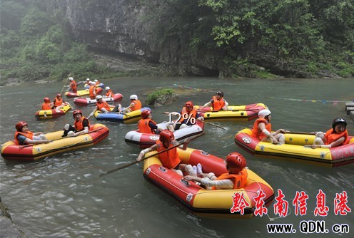 2011中國文化旅游年•鎮遠高過河消夏狂旅游季啟動