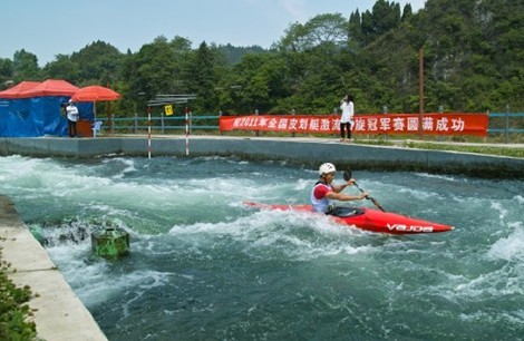 2011年全國皮劃艇激流回旋冠軍賽在下司開賽