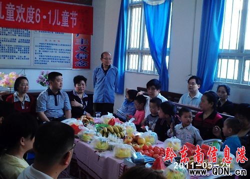 �����_ͨ���T�����؃�ͯ�֙C�����D��