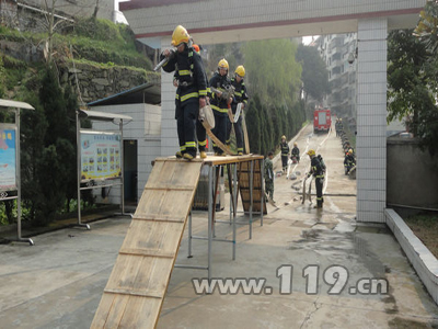 ��ץ�Ü������ ǭ�|�������F܊���Կ��y[�D]